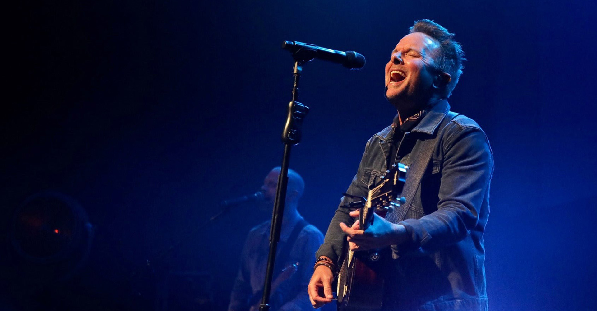 Chris Tomlin CBN Radio Worship Header