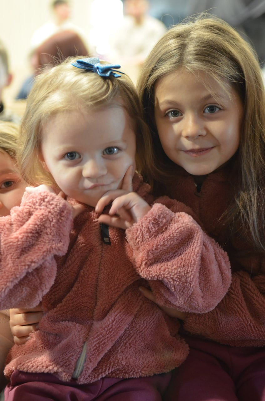 Arina & Valeria, two sisters who attended the Superbook Christmas event in Ukraine.