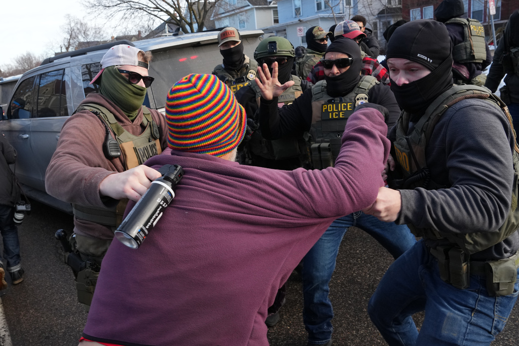 Clashes in Minneapolis as DHS Says Good Struck ICE Agent with Car, Causing Internal Bleeding