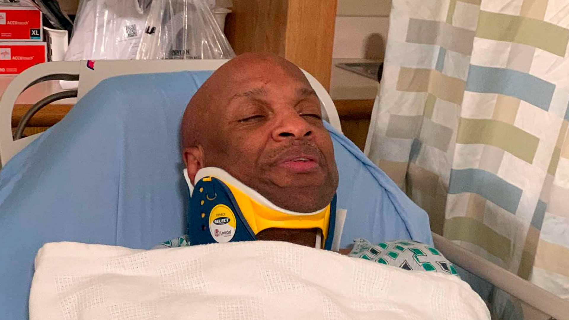 I AM ALIVE': Donnie McClurkin Says Two Angels Rescued Him from Serious Car Accident | CBN News