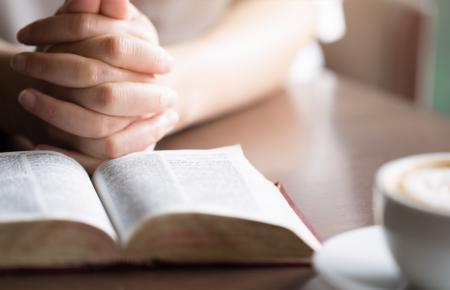 Praying and reading the Bible with a latte